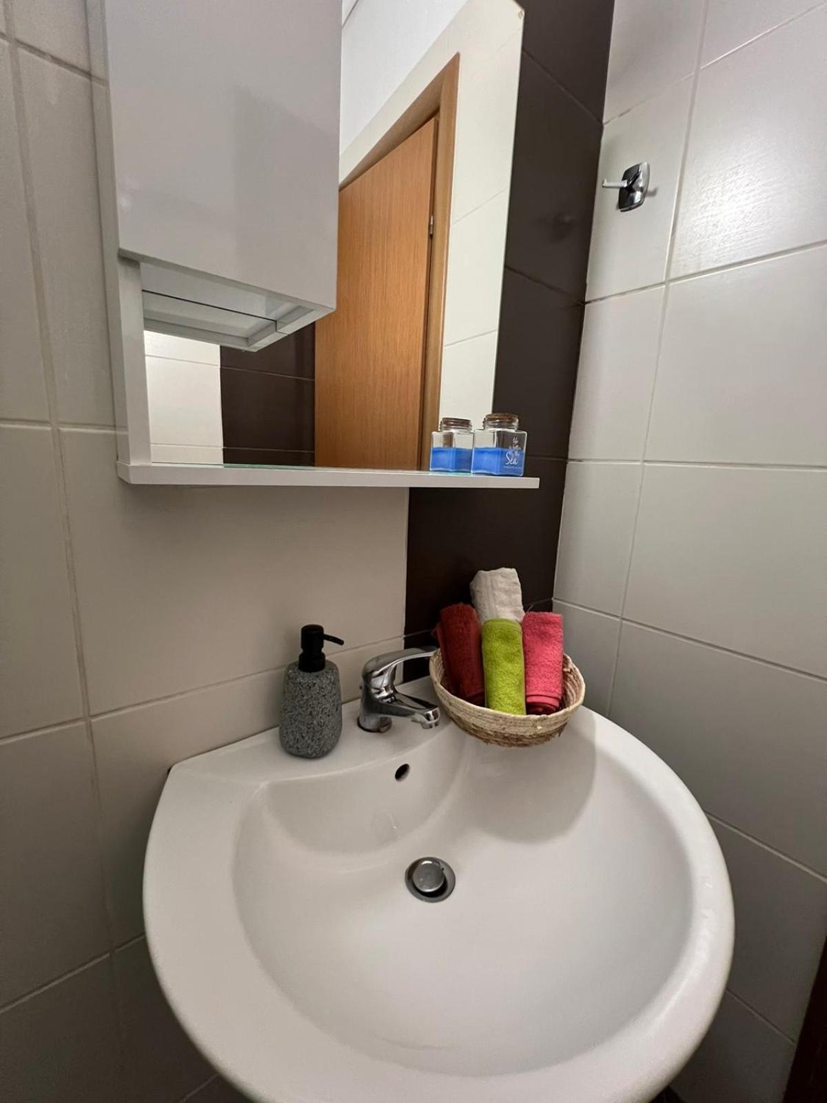 Cozy Apartment In The Heart Of Atina Dış mekan fotoğraf